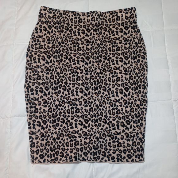 Palette Women's Knit Pencil Skirt Animal cheetah Print Size L Stretch Knit - Picture 1 of 5